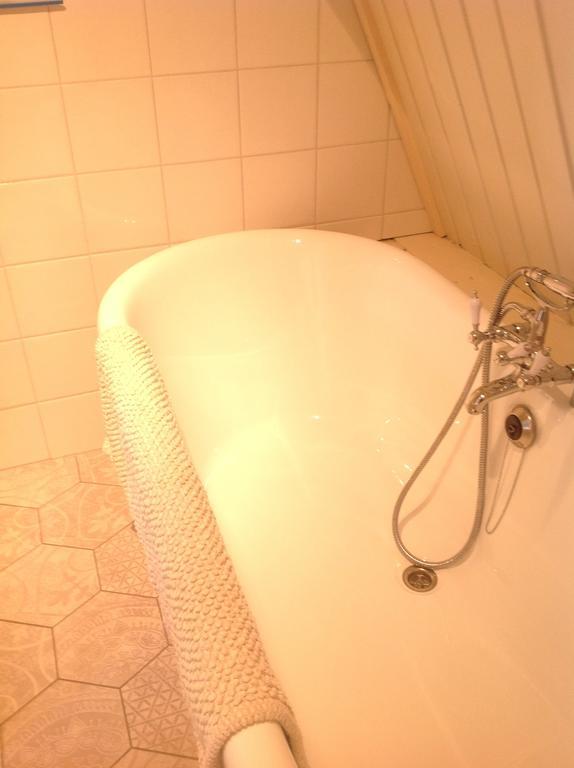 Comfort Double Room Bath