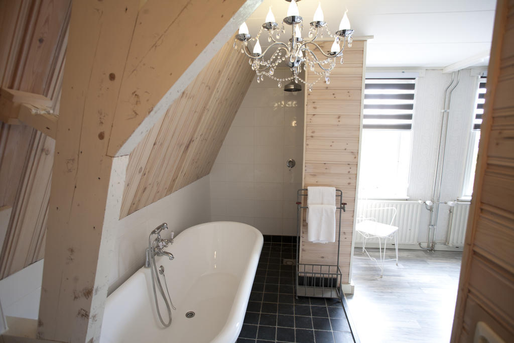 Comfort Double Room Bath